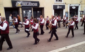 Cerchiamo il centro 8 maggio (2)