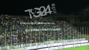 Striscione_Terremotati_Frosinone-Entella