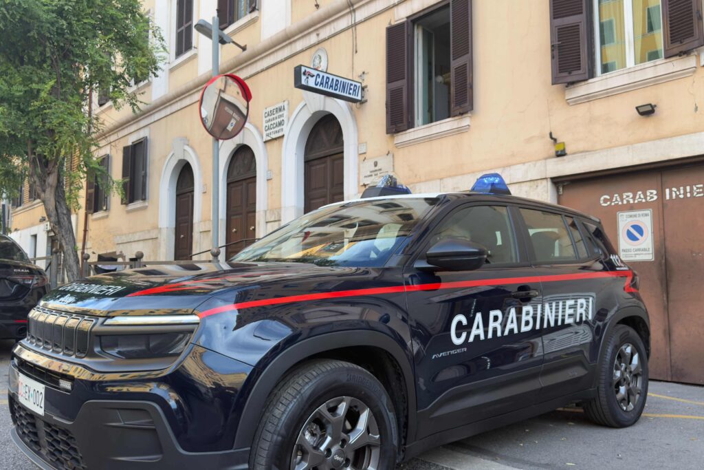 PIAZZA DANTE - Occ per maltrattamenti 2 - TG24.info